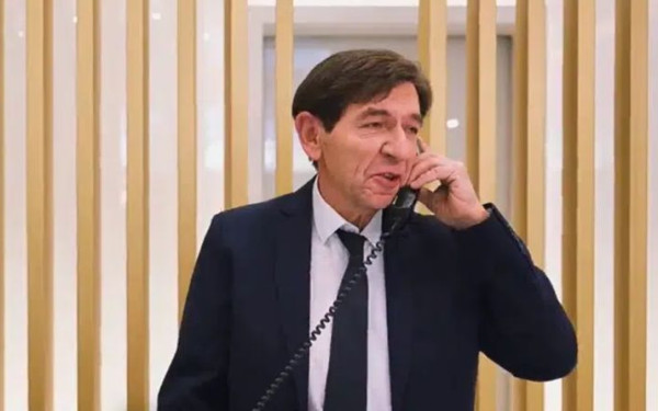 ΠΑΟΚ: Ο πρωταθλητής Γεράσιμος Σκιαδαρέσης αγκαλιά με την... κούπα (βίντεο)