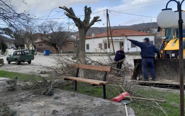 Έβρος: Μεγάλες καταστροφές από ανεμοστρόβιλο που «χτύπησε» το Αμόριο Σουφλίου (βίντεο, φωτ.)