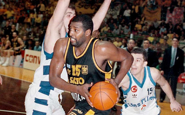 Ρόι Τάρπλεϊ: Οι καταχρήσεις που του στέρησαν την καριέρα στο ΝΒΑ και τον οδήγησαν στον θάνατο (βίντεο)