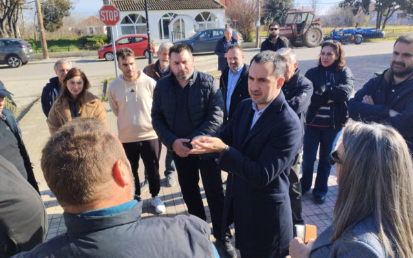 Α. Χαρίτσης: Αβοήθητοι οι κάτοικοι της Θεσσαλίας - Έχει καταρρεύσει το περίφημο «επιτελικό» κράτος (φωτ.)