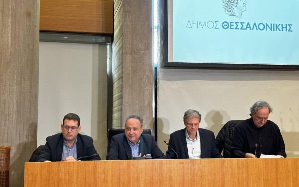 Αγγελούδης: «Αδράνεια, κακοδιαχείριση, ανεπάρκεια και διαχειριστική ανικανότητα» - Άνω των 20 εκ. ευρώ το έλλειμμα στα ανταποδοτικά τέλη