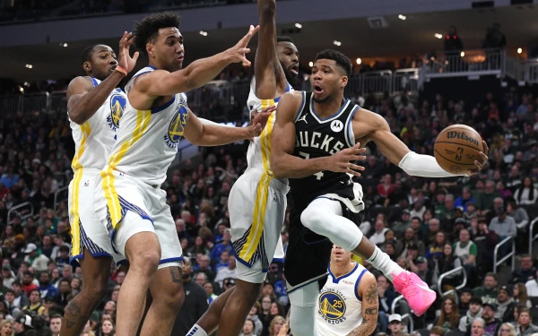 ΝΒΑ: Δεύτερη σερί νίκη των Μπακς με οδηγό τον Αντετοκούνμπο (βίντεο)