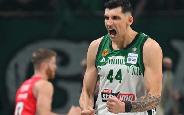 Μπάσκετ: Ο Παναθηναϊκός νίκησε τον Ολυμπιακό στο ΟΑΚΑ και καπάρωσε την πρωτιά (βίντεο)