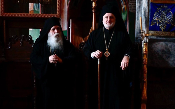 Άγιο Όρος: Στη Μονή Ξενοφώντος ο Αρχιεπίσκοπος Αμερικής Ελπιδοφόρος