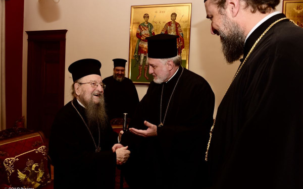 Συνάντηση Ελπιδοφόρου-Φιλόθεου-Άνθιμου στη Μητρόπολη Θεσσαλονίκης (φωτ.)