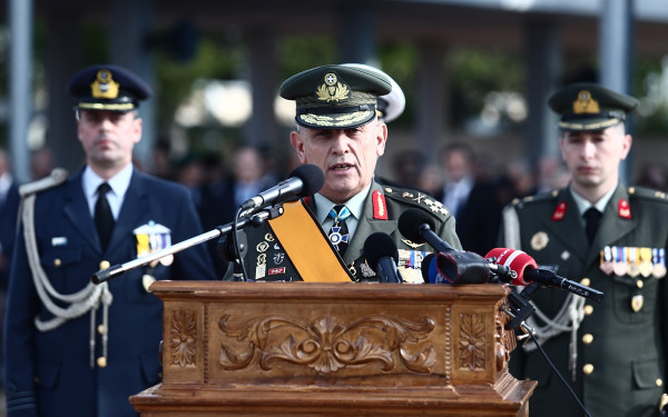 ΓΕΕΘΑ - Ο Κωνσταντίνος Φλώρος παρέδωσε στον Δημήτριο Χούπη: «Αποστολή εξετελέσθη» (βίντεο, φωτ.)