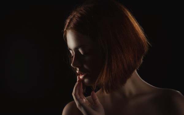 Δασκάλα σε σχολείο το πρωί και «Πάπισσα του Οργασμού» το βράδυ