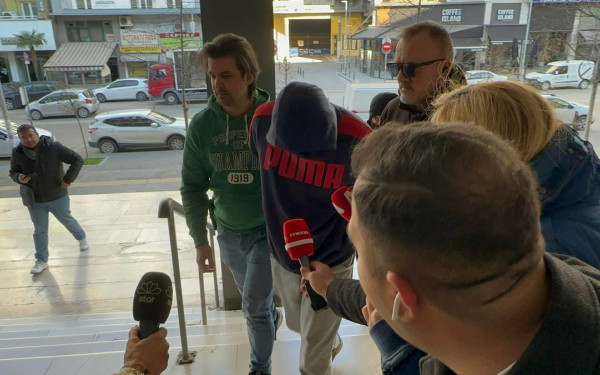 Γυναικοκτονία στη Καλαμαριά: «Πήρε το μαχαίρι στα χέρια του και μου ζήτησε να πάω κάτω», είπε στον ανακριτή ο 34χρονος