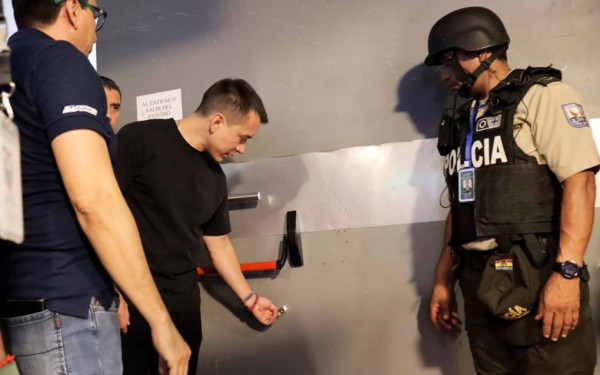 Στρατός και αστυνομία έκαναν έφοδο στη φυλακή του Γουαγιακίλ στον Ισημερινό μετά τη δολοφονία εισαγγελέα