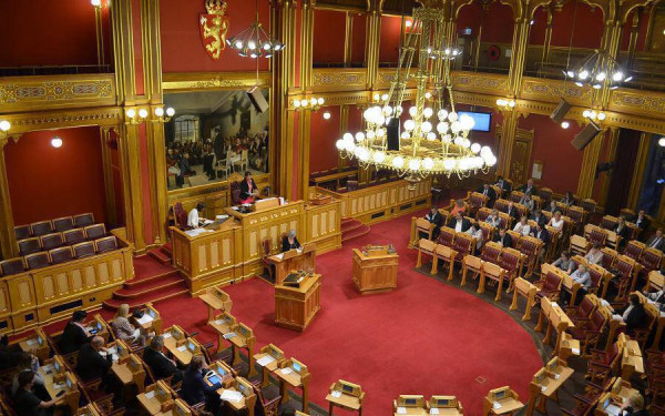 Νορβηγία: Η υπουργός Ανώτατης Εκπαίδευσης παραιτήθηκε μετά την αποκάλυψη ότι αντέγραψε κείμενα άλλων φοιτητών στο μεταπτυχιακό της