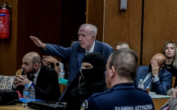 Κωνσταντίνος Πλεύρης: Οριστικά εκτός δικηγορικού συλλόγου μετά τον ναζιστικό χαιρετισμό