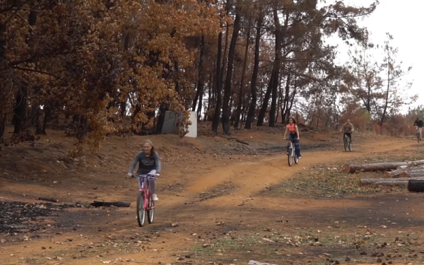 Σουφλί - «Οι ποδηλάτες της φωτιάς»: Μαθητές έκαναν ντοκιμαντέρ τις μαρτυρίες για την καταστροφική πυρκαγιά του καλοκαιριού (βίντεο)