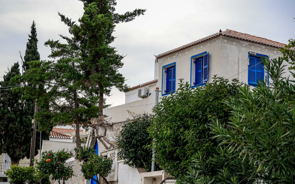 Στις Σπέτσες οι βουλευτές του ΣΥΡΙΖΑ-ΠΣ: Ξεκινάει η τριήμερη συνεδρίαση