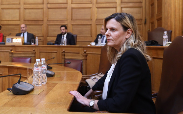 Εξεταστική για τα Τέμπη: «Μπαλάκι» οι ευθύνες για τους ελέγχους στους μηχανιδηγούς