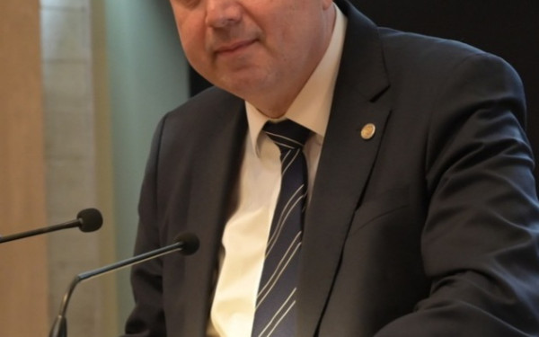 Κυριάκος Αναστασιάδης, υποψήφιος πρύτανης ΑΠΘ, στο makthes.gr: Μπορούμε να τους κοιτάξουμε στα μάτια