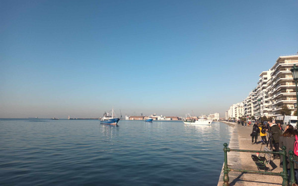 Θεσσαλονίκη: Διαμαρτυρία εν πλω και από ψαράδες (βίντεο, φωτ.)