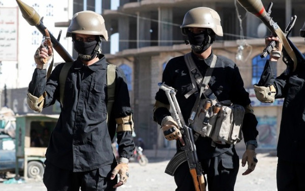 Οι Χούθι αναλαμβάνουν την ευθύνη για επίθεση εναντίον «βρετανικού πετρελαιοφόρου» στην Ερυθρά Θάλασσα