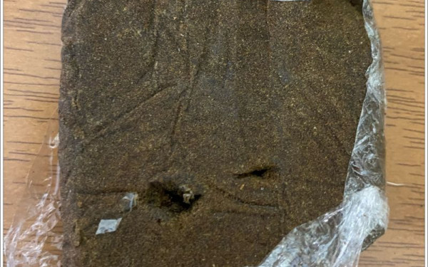 Δυτική Αττική: Συνελήφθη ανήλικος για κατοχή και διακίνηση ναρκωτικών, αλλά και η μητέρα του για παραμέληση εποπτείας