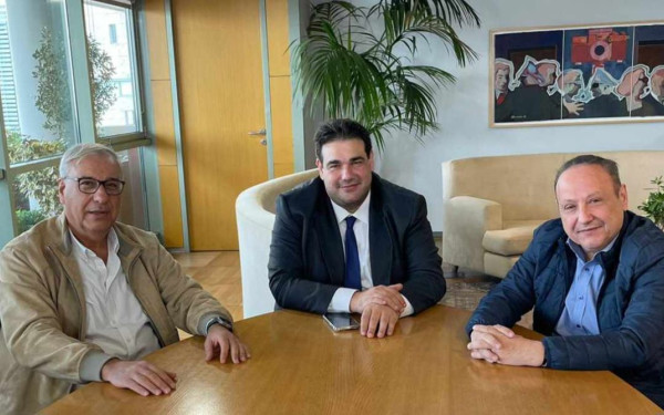 Σχολική στέγη και οικονομικά του Δ. Θεσσαλονίκης στη συνάντηση Αγγελούδη - Λιβάνιου