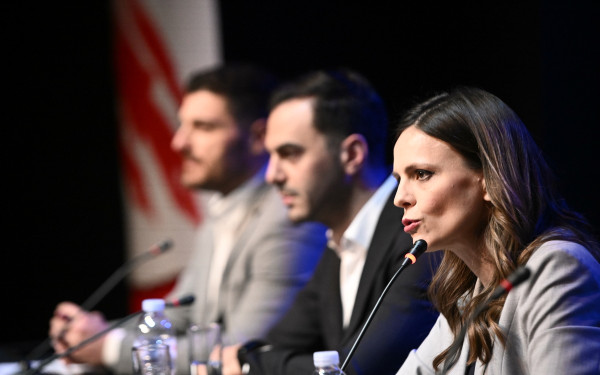 Αιφνιδίασε ο Στ. Κασσελάκης - Πήγε στην εκδήλωση Αχτσιόγλου, Τεμπονέρα, Χριστοδουλάκη (φωτ.)