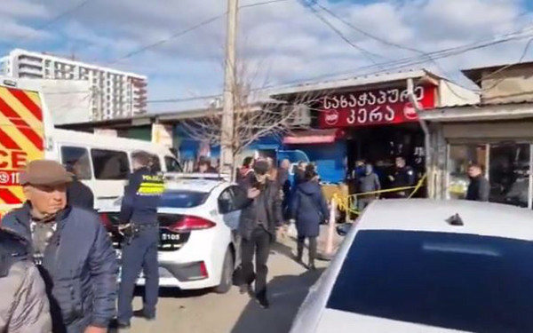 Γεωργία: Τέσσερις νεκροί από τα πυρά οπλισμένου άνδρα σε αγορά