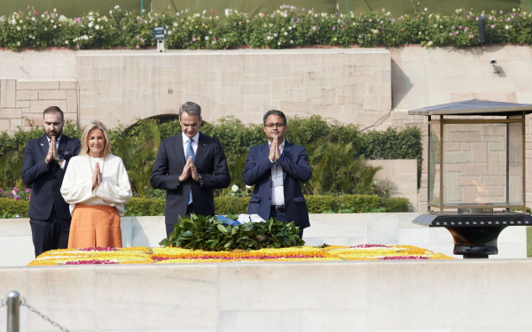 Μητσοτάκης και Μαρέβα στην Ινδία σε εγκάρδιο κλίμα - Δειτε φωτογραφίες