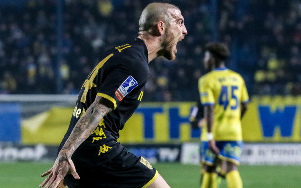 Κύπελλο: Με την κεφαλιά του Βέλεθ ο Άρης άγγιξε τον τελικό (βίντεο)