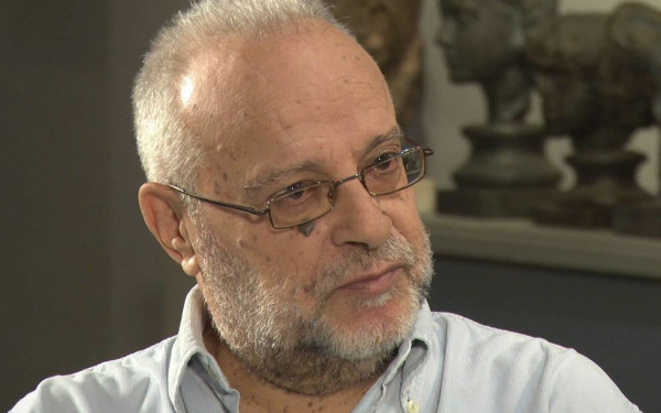 Ο σπουδαίος ζωγράφος της πόλης Ντίνος Παπασπύρου «έφυγε» στα 86 του. Του Κώστα Μπλιάτκα