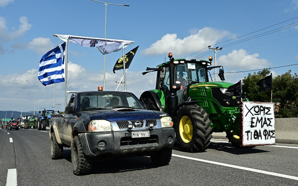 Ξανασχεδιάζουν το χάρτη των μπλόκων οι αγρότες