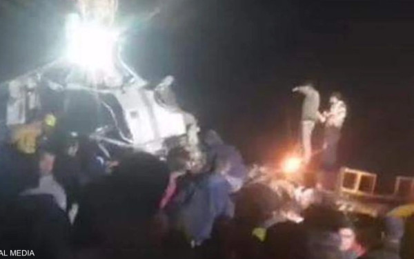 Σκοτώθηκαν σε τροχαίο 15 άνθρωποι στην Αίγυπτο - Άλλοι 7 τραυματίστηκαν (βίντεο)