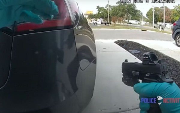 ΗΠΑ: Αστυνομικός πυροβόλησε άοπλο γιατί μπέρδεψε τον ήχο βελανιδιού με πυροβολισμό (βίντεο)