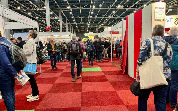 Χαλκιδική: «Μάγεψαν» την Ολλανδία  ο «Αριστοτελικός Περίπατος», οι διαδρομές του Αλέξη Ζορμπά και τα μονοπάτια των προαθωνικών λόφων