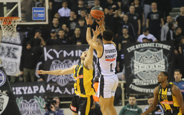 Μπάσκετ: Ο ΠΑΟΚ πλήρωσε το κακό δεύτερο ημίχρονο και έχασε από την ΑΕΚ στην Πυλαία (βίντεο)