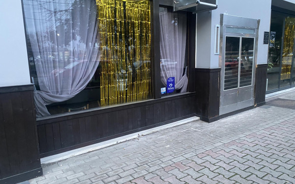 Θεσσαλονίκη: Για ένα κοντοσούβλι το μαχαίρωμα στο ουζερί στη Μενεμένη!