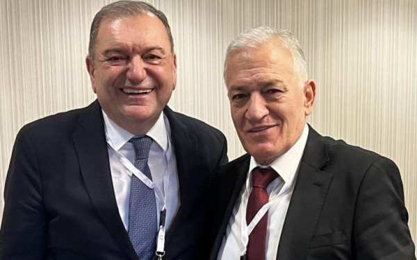 Η ΠΕΔ-ΚΜ συγχαίρει τον Λ. Κυρίζογλου για τη νίκη στις εκλογές της ΚΕΔΕ (φωτ.)