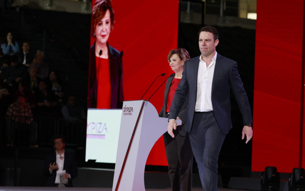 Σε κινούμενη άμμο ο ΣΥΡΙΖΑ μετά το συνέδριο της... εσωστρέφειας