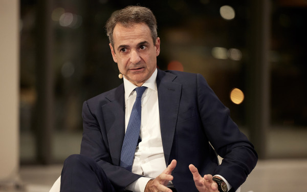 Μάχη σε 2+1 μέτωπα για την κυβέρνηση