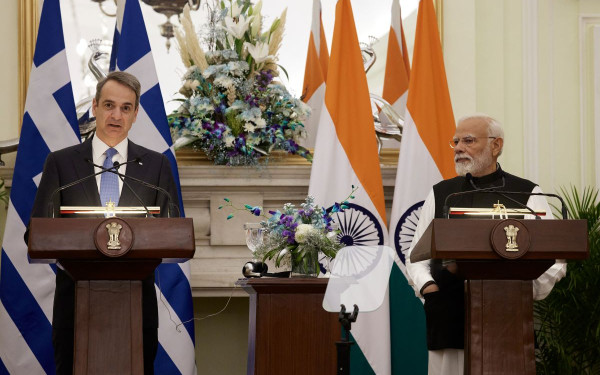 Μητσοτάκης από Νέο Δελχί: Η Ελλάδα τού σήμερα μπορεί να γίνει γέφυρα στις σχέσεις Ινδίας-ΕΕ (βίντεο)