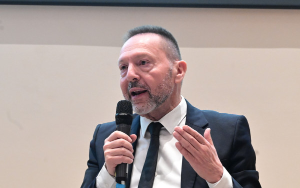 Στουρνάρας: «Ναι» στην τιμαριθμοποίηση της φορολογικής κλίμακας και αλλαγές υπέρ των μισθωτών Στουρνάρας: «Ναι» στην τιμαριθμοποίηση της φορολογικής κλίμακας και αλλαγές υπέρ των μισθωτών