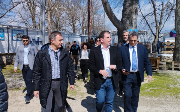 Επίσκεψη Δ. Καιρίδη σε δομές φιλοξενίας προσφύγων σε Καβάλα, Δράμα και Σέρρες