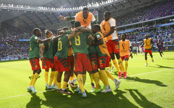 Σκάνδαλο μεγατόνων στο Καμερούν: 62 ποδοσφαιριστές «κόπηκαν» λόγω απάτης ηλικίας