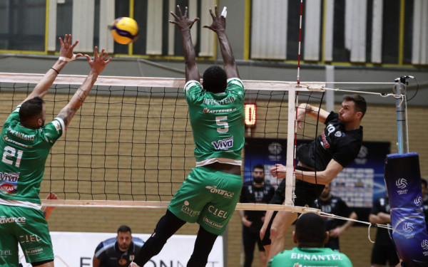 Βόλεϊ: Έχασε την πρώτη μάχη στους ημιτελικούς ο ΠΑΟΚ (βίντεο)