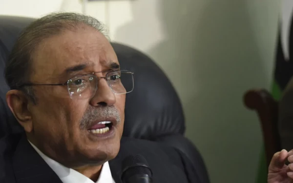 Πακιστάν: Ο Ασίφ Αλί Ζαρντάρι εξελέγη πρόεδρος για δεύτερη φορά