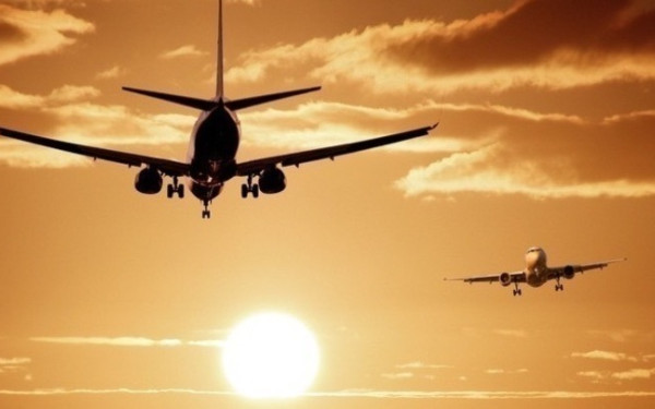 Boeing: Μετά την προσγείωση 737-800 στο Όρεγκον των ΗΠΑ, κατάλαβαν πως έλειπε εξωτερικό τμήμα της ατράκτου