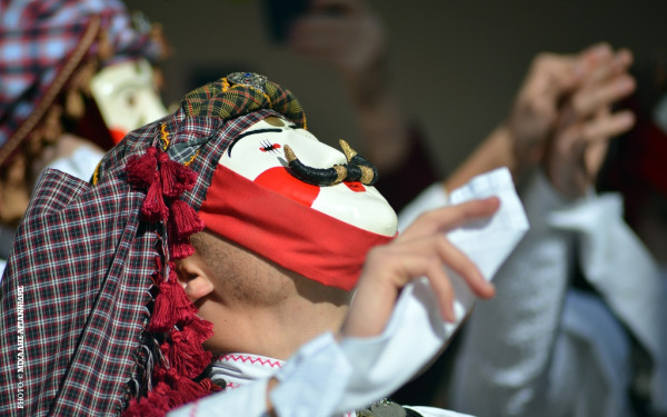 Κωδονοφόροι, παρελάσεις και φασολάδα: Τα Κούλουμα στη Βόρεια Ελλάδα