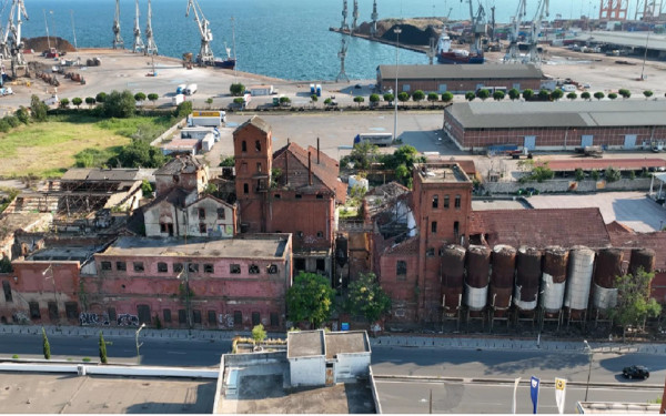 Θεσσαλονίκη: Μετά από  32 χρόνια η Πολιτεία αποφάσισε να διασώσει το ΦΙΞ