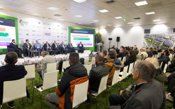 Μεγάλη συμμετοχή στις 53 εκδηλώσεις που πραγματοποιήθηκαν στις Forward Green και Renewable EnergyTech