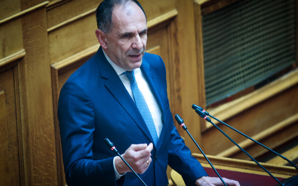 Γ. Γεραπετρίτης: Η απαγόρευση του Συντάγματος είναι για τη σύσταση και όχι για την εγκατάσταση υφιστάμενων ιδρυμάτων