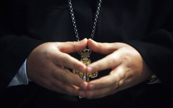 Χανιά: Συναγερμός από τη Μητρόπολη Κυδωνίας για επιτήδειους που παριστάνουν τους ιερείς