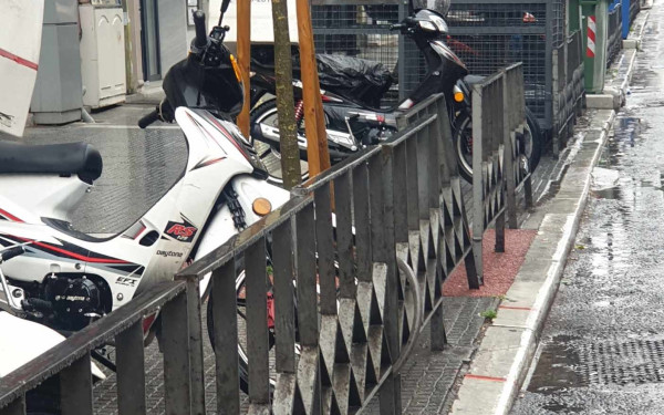 Θεσσαλονίκη: Οι υποψήφιοι για τη Νομαρχιακή του ΣΥΡΙΖΑ, το “σπιτάκι” στο μουσείο και τα μηχανάκια στα πεζοδρόμια. Γράφει ο Σαλονικιός